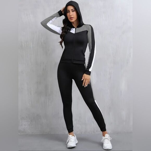 Women's Black Gray and White 2pc Set - Picture 3 of 3